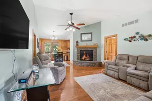 21282 Bellemeade Dr, Lawrenceburg, IN 47025 - Photo 15