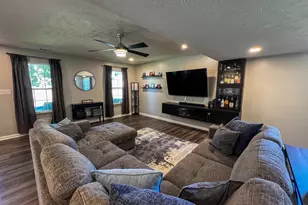 513 Mallory Pkwy, Franklin, IN 46131 - Photo 5