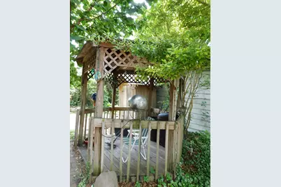 322 E 2nd, Madison, IN 47250 - Photo 43