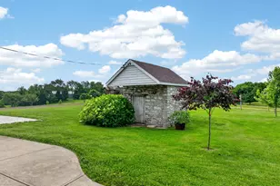 10449 North Dearborn, Sunman, IN 47041 - Photo 17