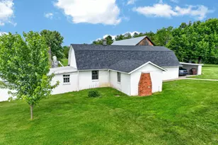 10449 North Dearborn, Sunman, IN 47041 - Photo 13