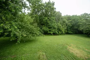 304 Sunset Dr, Aurora, IN 47001 - Photo 11