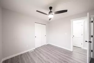 304 Sunset Dr, Aurora, IN 47001 - Photo 23