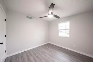 304 Sunset Dr, Aurora, IN 47001 - Photo 25