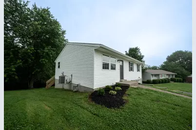 304 Sunset Dr, Aurora, IN 47001 - Photo 3