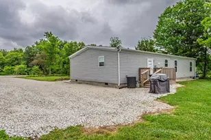 24064 US Hwy 52, Laurel, IN 47024 - Photo 11