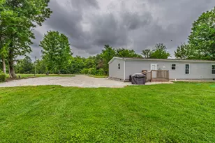 24064 US Hwy 52, Laurel, IN 47024 - Photo 13