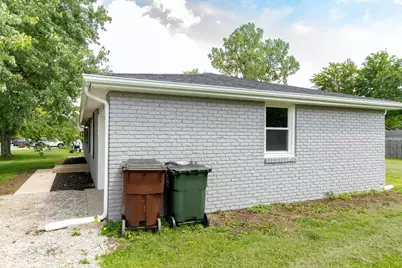 123 N Sycamore Drive, Hanover, IN 47243 - Photo 39