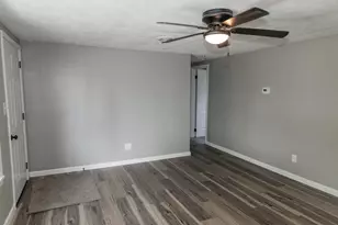 123 N Sycamore Dr, Hanover, IN 47243 - Photo 5