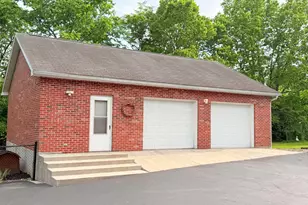240 E Austin St, Versailles, IN 47042 - Photo 21