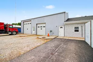 16947 Manchester St, Moores Hill, IN 47032 - Photo 3