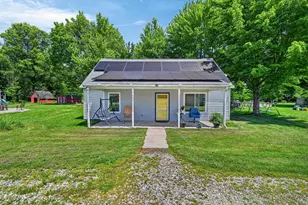 708 E Carr St, Milan, IN 47031 - Photo 1