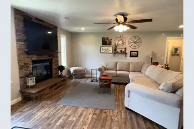1006 Doesprings Drive, Sunman, IN 47041 - Photo 5
