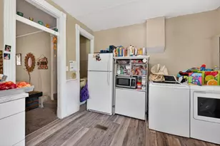 206 4th St, Aurora, IN 47001 - Photo 7