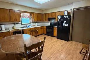 221 S Eastern Ave, Batesville, IN 47006 - Photo 9