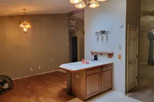 10827 Highridge Rd, Aurora, IN 47001 - Photo 17