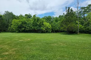 10827 Highridge Rd, Aurora, IN 47001 - Photo 3