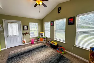 323 Woodfield Dr, Batesville, IN 47006 - Photo 11
