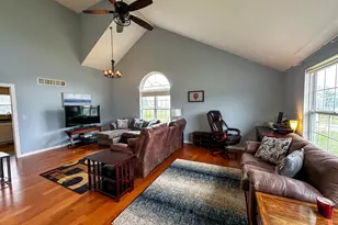 323 Woodfield Dr, Batesville, IN 47006 - Photo 3