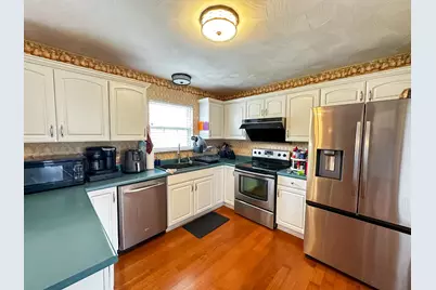 323 Woodfield Drive, Batesville, IN 47006 - Photo 5