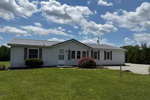 9626 S Werner Rd, Cross Plains, IN 47017 - Photo 3