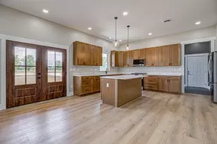 18521 Plano Trail Ln, Aurora, IN 47001 - Photo 11
