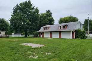 10642 State Road 48, Sunman, IN 47041 - Photo 5
