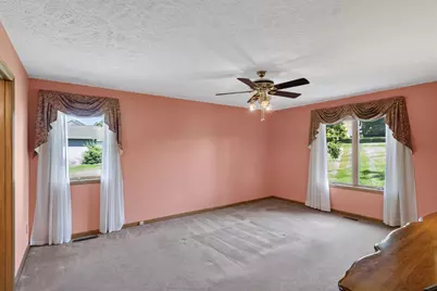 19719 Alpine Dr, Lawrenceburg, IN 47025 - Photo 9