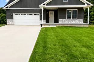 59 Westview Dr, Batesville, IN 47006 - Photo 1