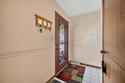 10610 Millstone Drive, Aurora, IN 47001 - Photo 3