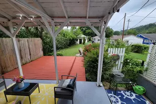 609 Walnut St, Madison, IN 47250 - Photo 3
