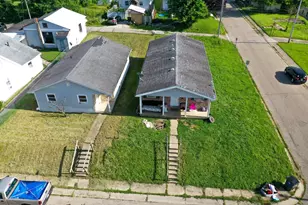 821 W 6th St, Connersville, IN 47331 - Photo 13