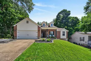 1607 Brookridge Cir Dr, Lawrenceburg, IN 47025 - Photo 1