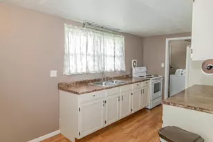 106 W 1st St, Hanover, IN 47243 - Photo 7