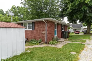 106 W 1st St, Hanover, IN 47243 - Photo 29