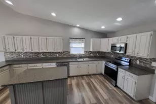 1331 Heidi Haven Dr, Lawrenceburg, IN 47025 - Photo 9