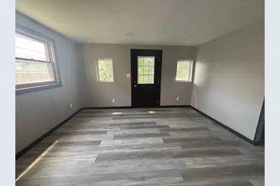 827 N Broadway Street, Greensburg, IN 47240 - Photo 9
