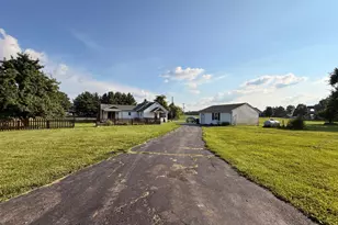 6994 Kaiser Dr, Lawrenceburg, IN 47025 - Photo 11