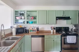 657 Fern St, Greenfield, IN 46140 - Photo 5