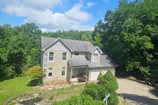1738 Brookridge Cir Dr, Lawrenceburg, IN 47025 - Photo 3