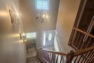 1738 Brookridge Cir Dr, Lawrenceburg, IN 47025 - Photo 9