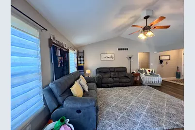 705 W 15th Street, Greensburg, IN 47240 - Photo 7