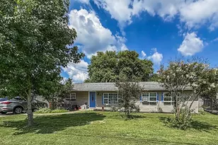 615 S Buckeye St, Osgood, IN 47037 - Photo 1