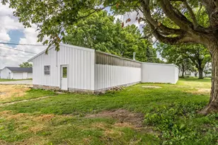 6140 N Philomath Rd, Brownsville, IN 47325 - Photo 21