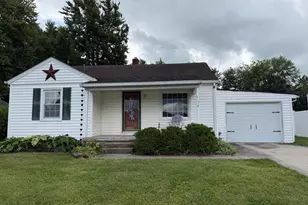 715 Central Ave, Batesville, IN 47006 - Photo 1