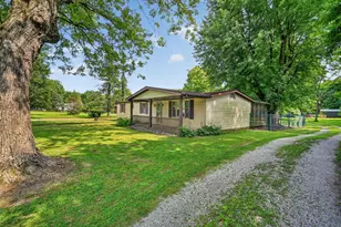 2373 Sneakville Rd, Lawrenceburg, IN 47025 - Photo 3