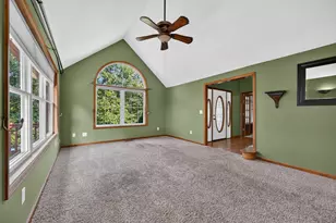 19974 Lakeview Dr, Lawrenceburg, IN 47025 - Photo 9