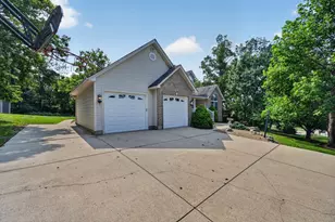 19974 Lakeview Dr, Lawrenceburg, IN 47025 - Photo 61