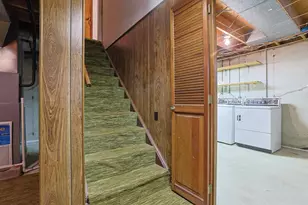 112 Hillview Dr, Aurora, IN 47001 - Photo 29
