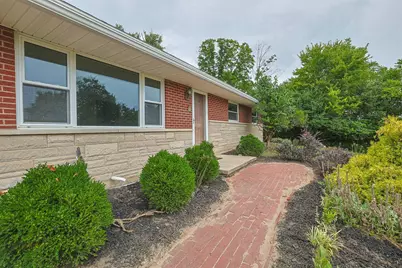 112 Hillview Drive, Aurora, IN 47001 - Photo 3
